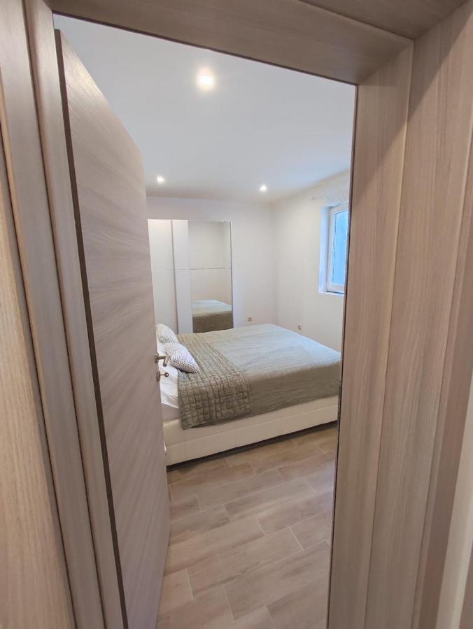 Apartmani Rak Ražanj Exterior foto